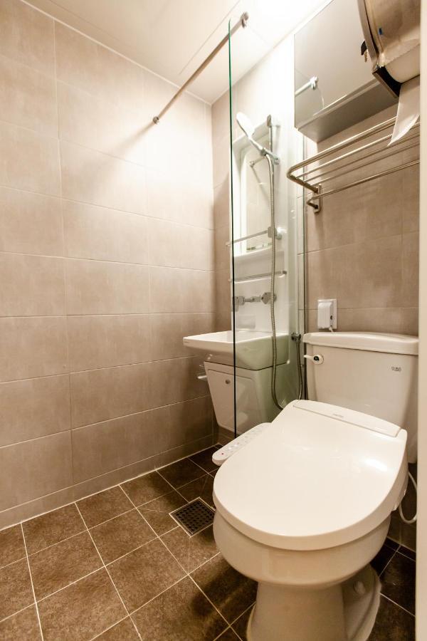 סיאול Ekonomy Hotel Myeongdong Central מראה חיצוני תמונה