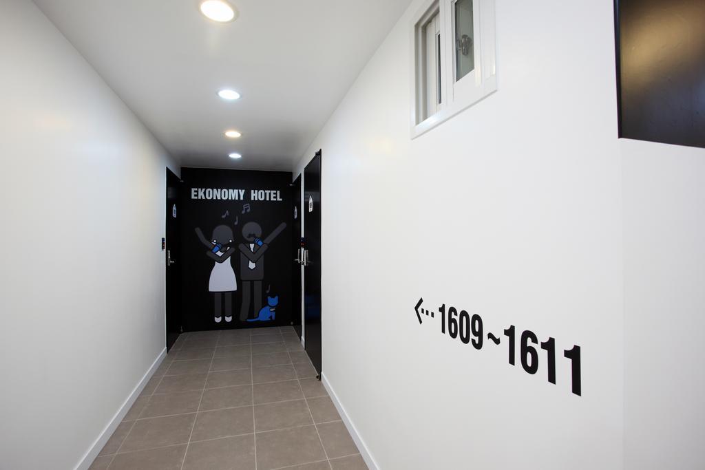 סיאול Ekonomy Hotel Myeongdong Central מראה חיצוני תמונה