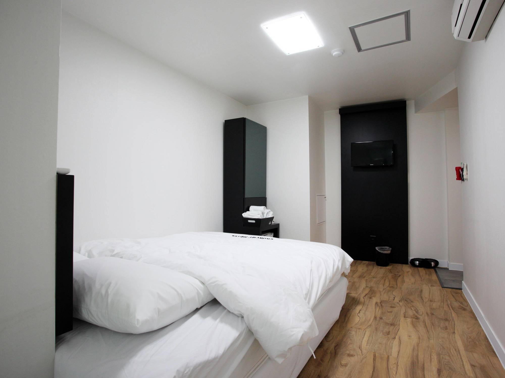 סיאול Ekonomy Hotel Myeongdong Central מראה חיצוני תמונה