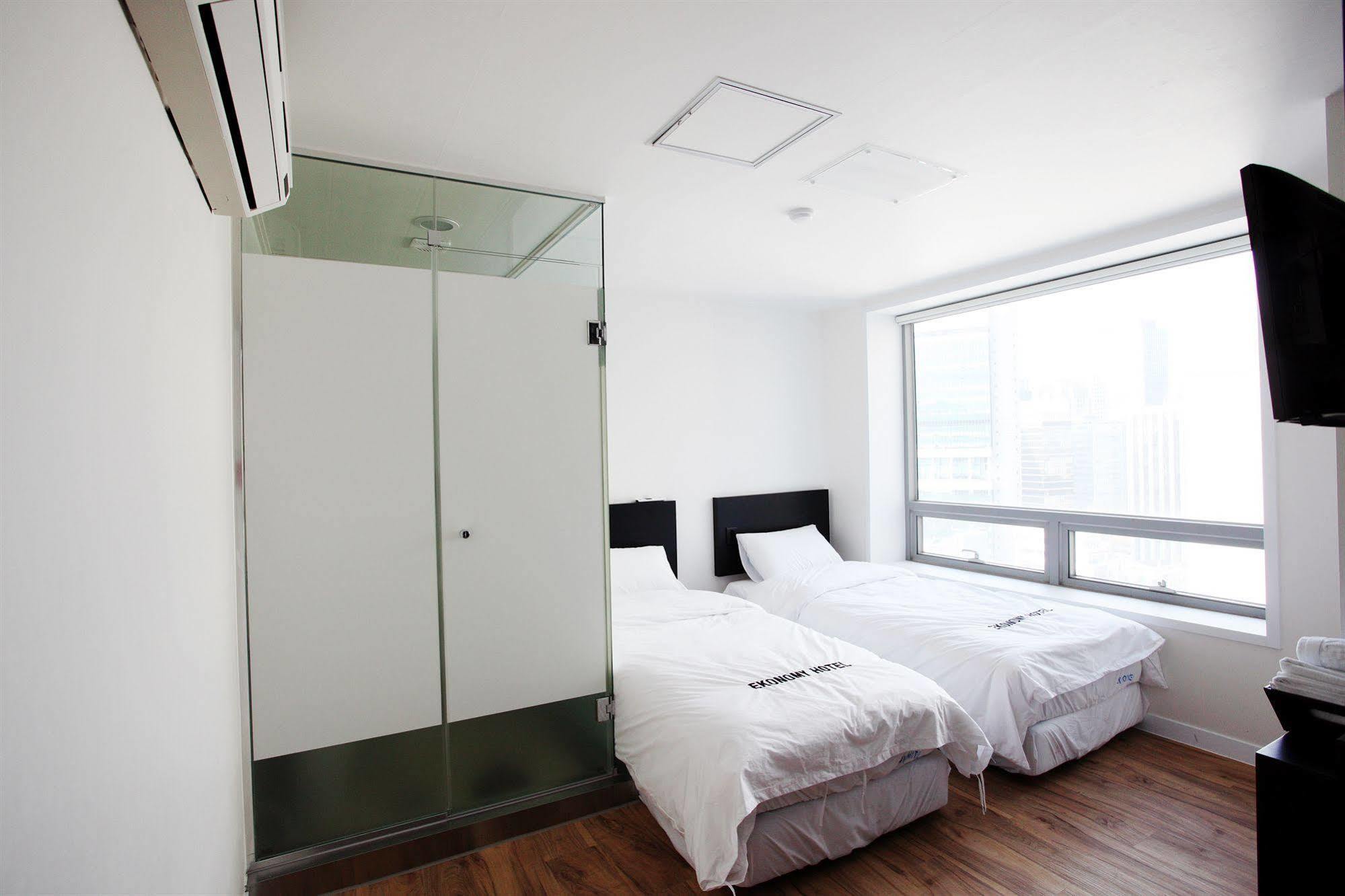 סיאול Ekonomy Hotel Myeongdong Central מראה חיצוני תמונה