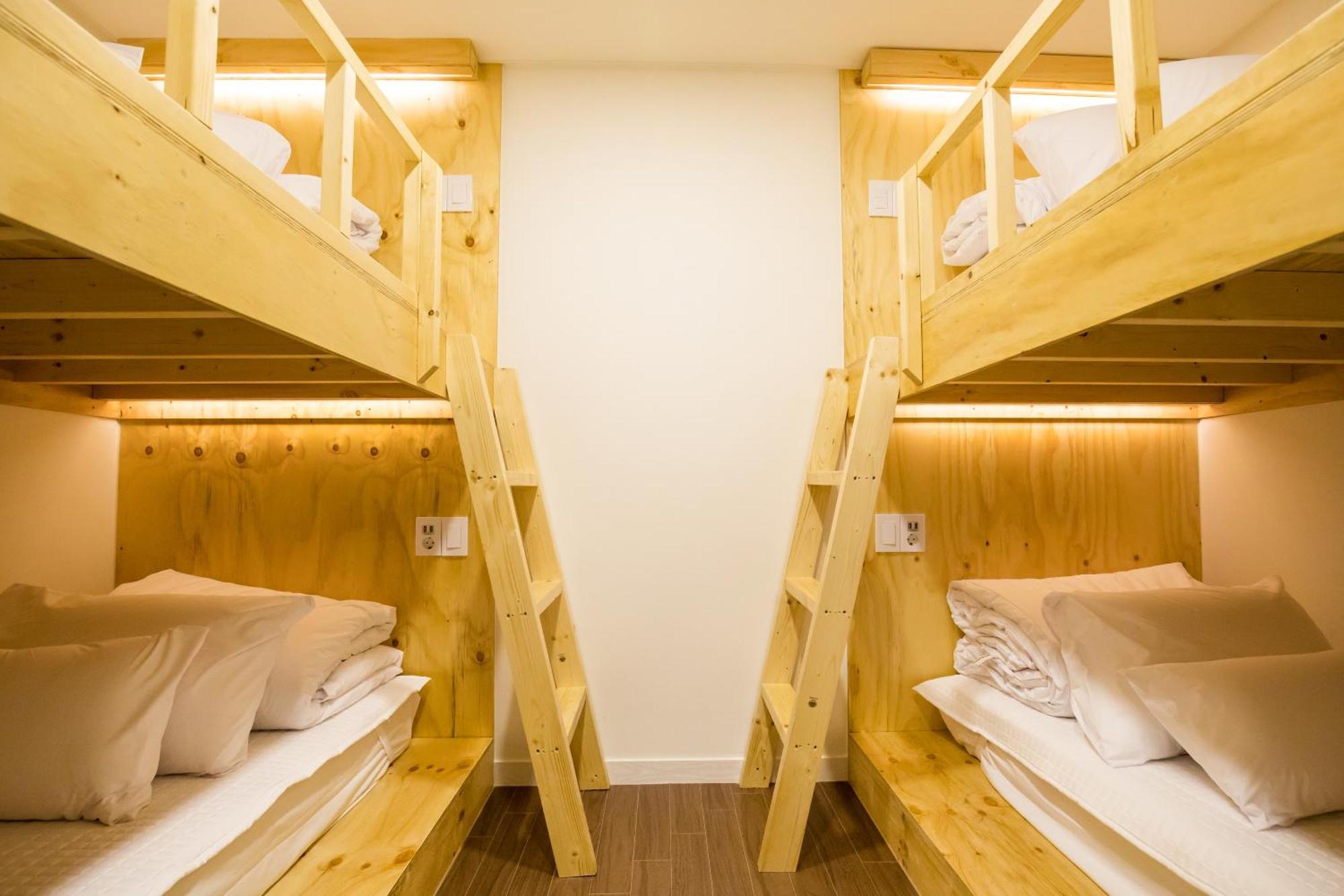סיאול Ekonomy Hotel Myeongdong Central מראה חיצוני תמונה